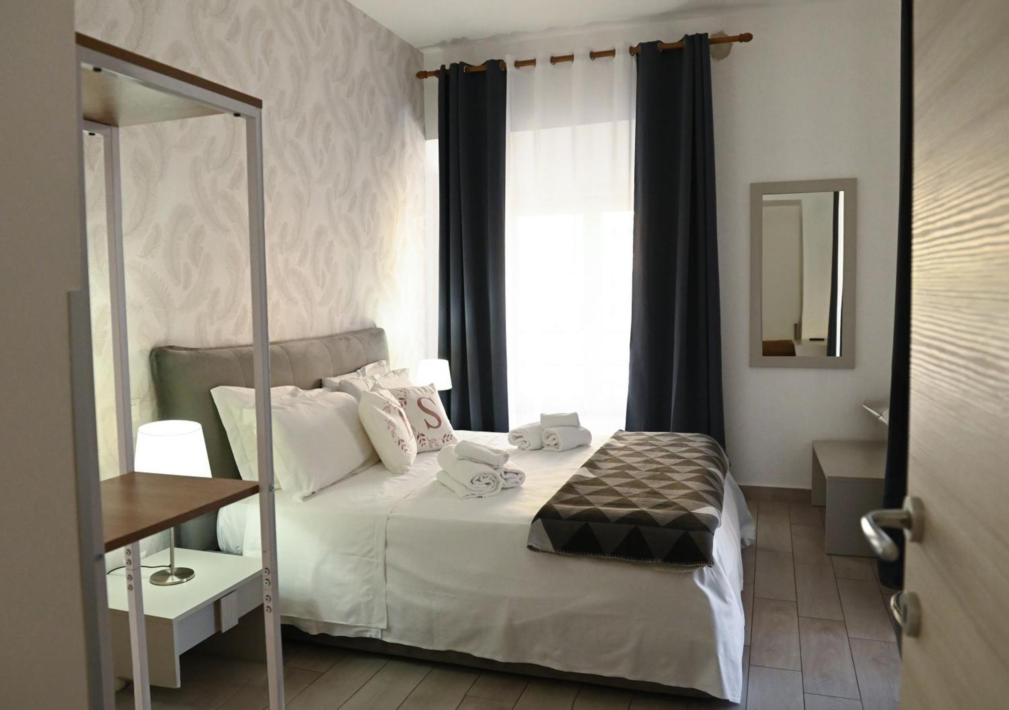 B&B Bovio Square XIV Naples Luaran gambar