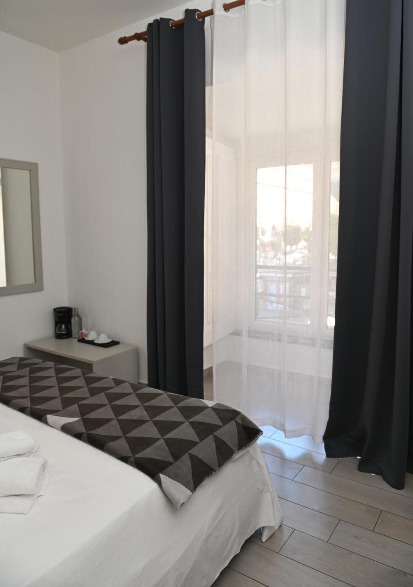 B&B Bovio Square XIV Naples Luaran gambar
