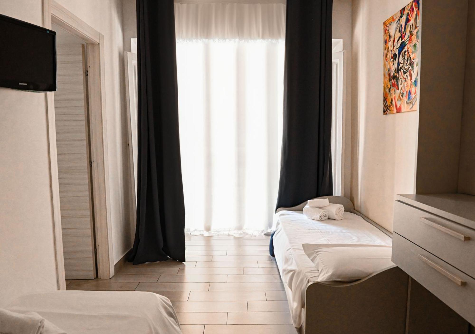 B&B Bovio Square XIV Naples Luaran gambar
